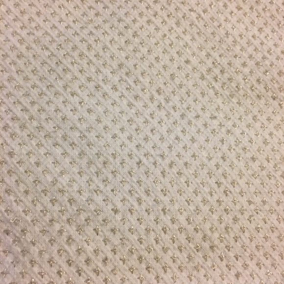 VGUC silver/white cloth table covering 74.5”x57” - Picture 3 of 5